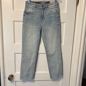 Kut from the Kloth Faded Light Blue Cropped Jeans